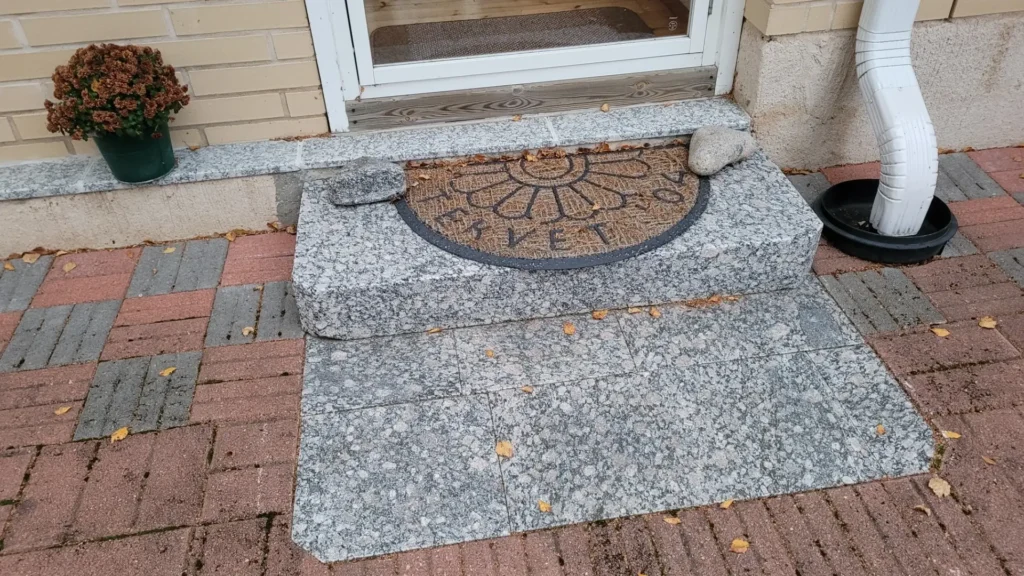 Kiviporras poltettu